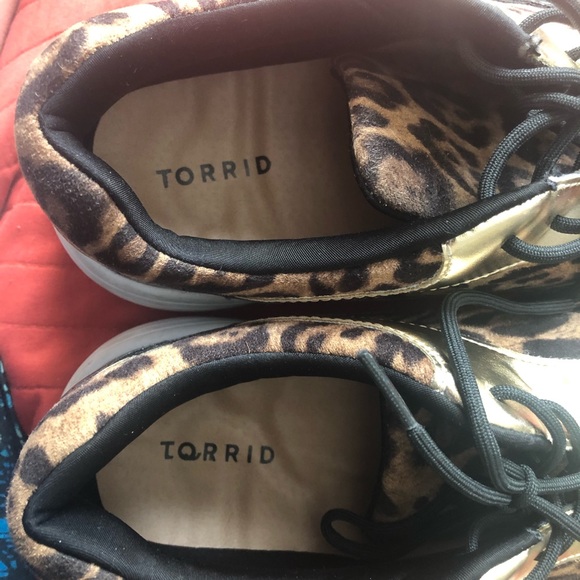 Leopard & Faux Leather Sneakers - Picture 6 of 6